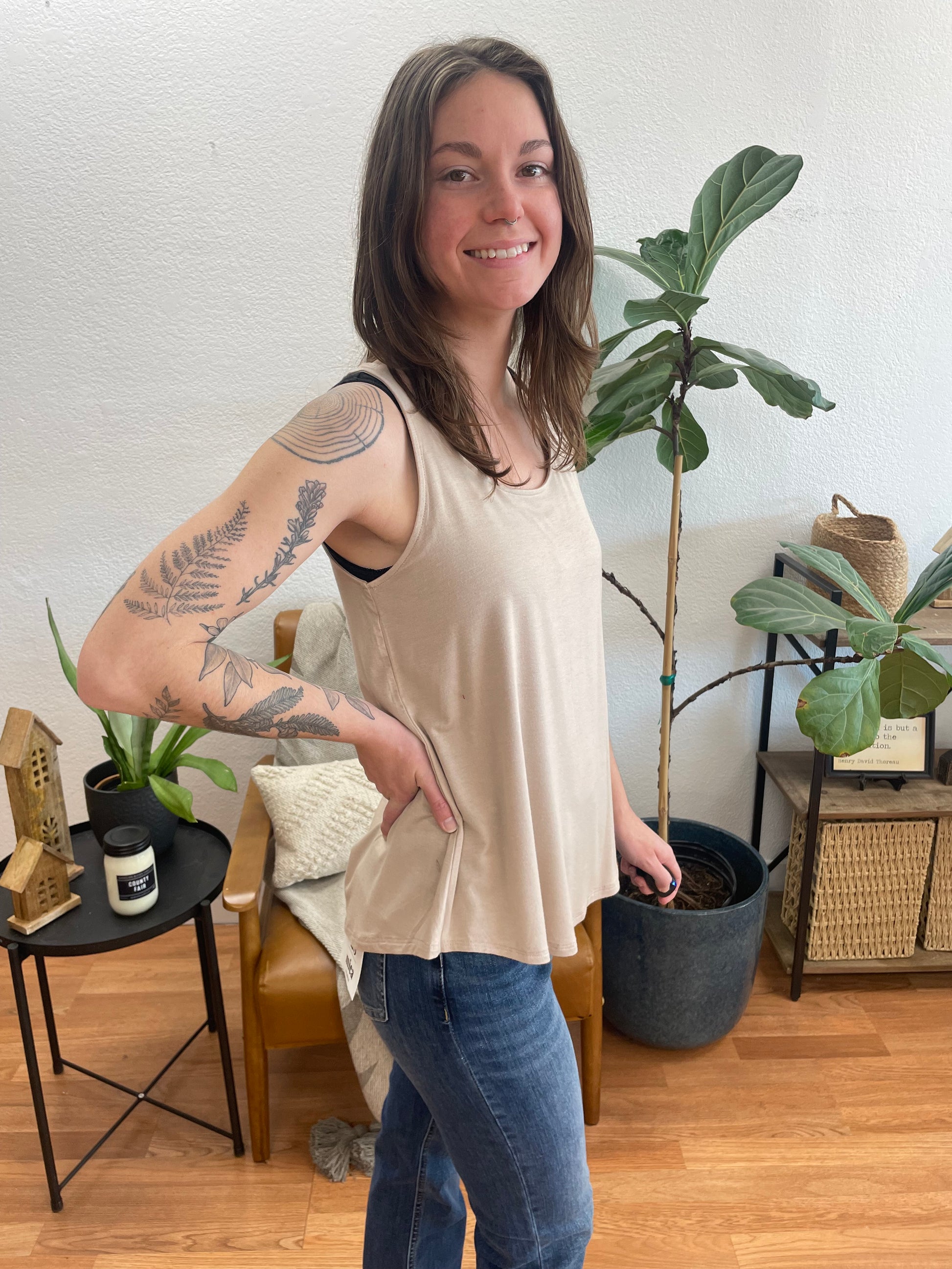 Mocha Flowy Hem Tank - Terra Cottage