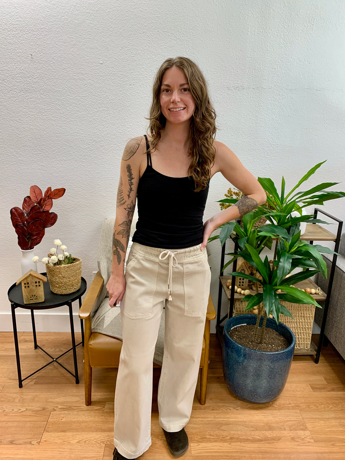 Risen Almond Baggy Jeans