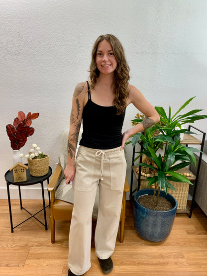 Risen Almond Baggy Jeans