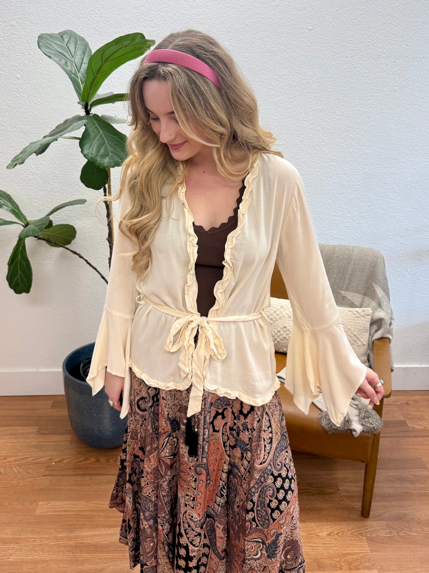 Cream Ruffled Flowy Kimono