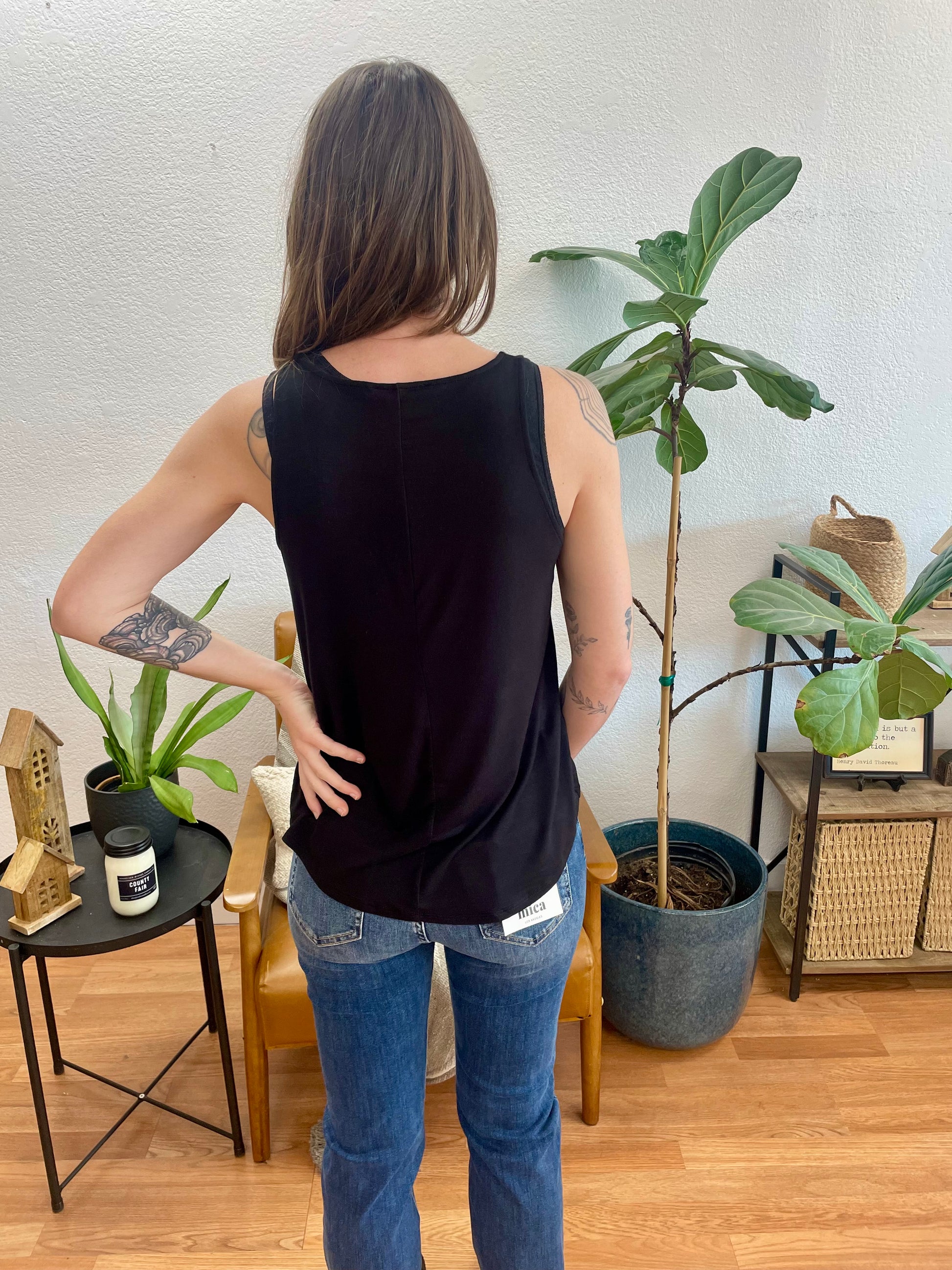 Black Flowy Hem Tank - Terra Cottage