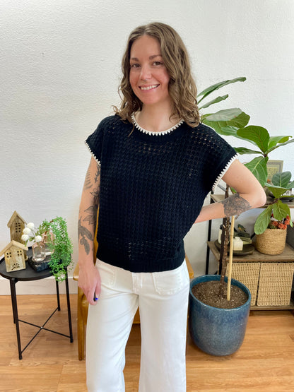 Black Contrast Trim Short Sleeve Sweater