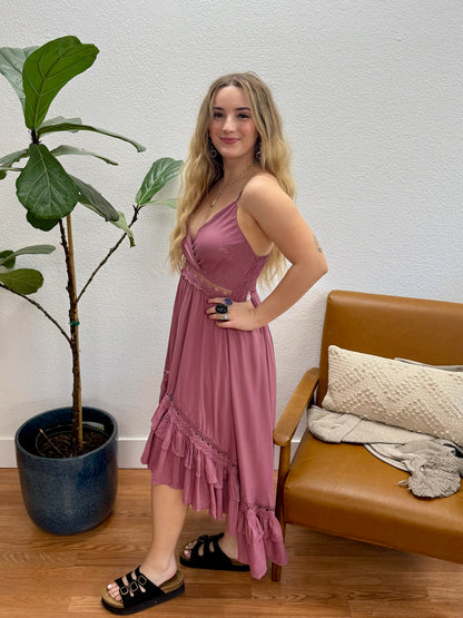Mauve Hi Lo Ruffle Hem Maxi Dress
