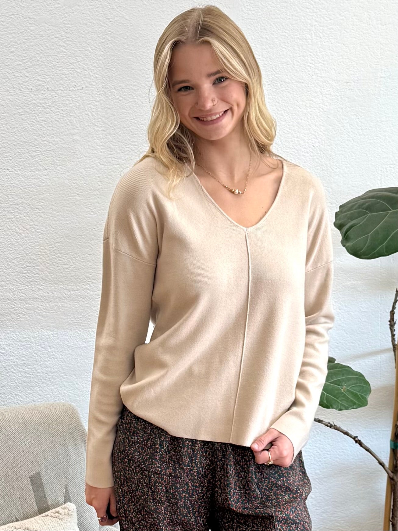 Oatmeal Solid Front Seam Knit Sweater