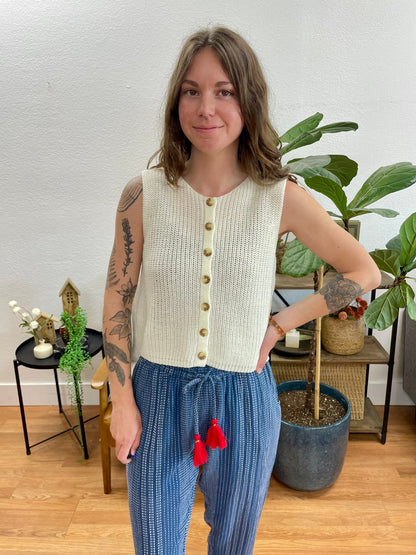 Cream Sleeveless Button Down Cardigan