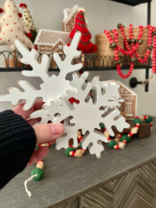 Distressed Chunky Wooden Snowflake Sitters