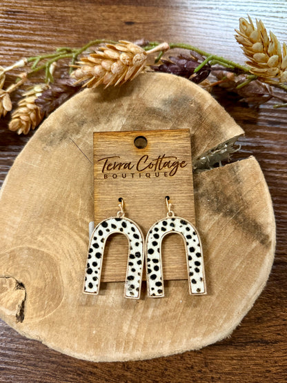 Arch Animal Print Hook Earrings