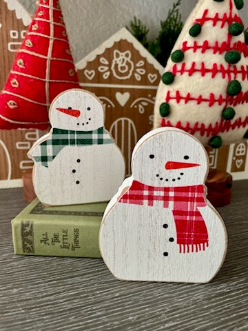 Wooden Scarf Snowman Sitter