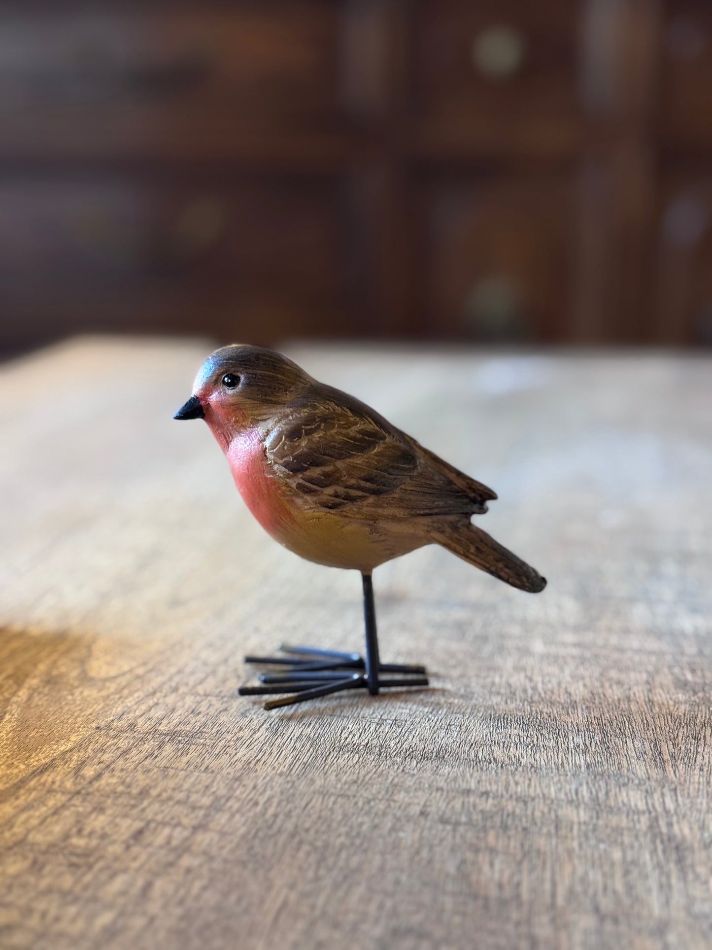 Resin Holiday Birds With Metal Feet