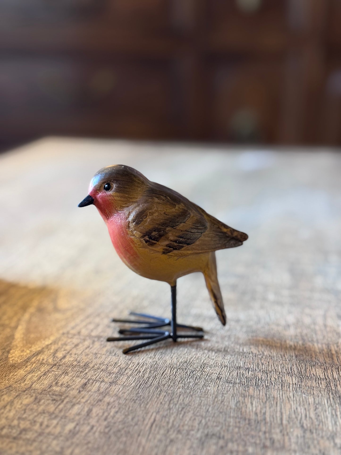 Resin Holiday Birds With Metal Feet