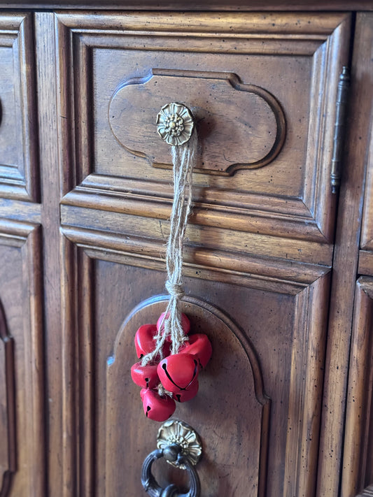 Red Bell Cluster Hanger
