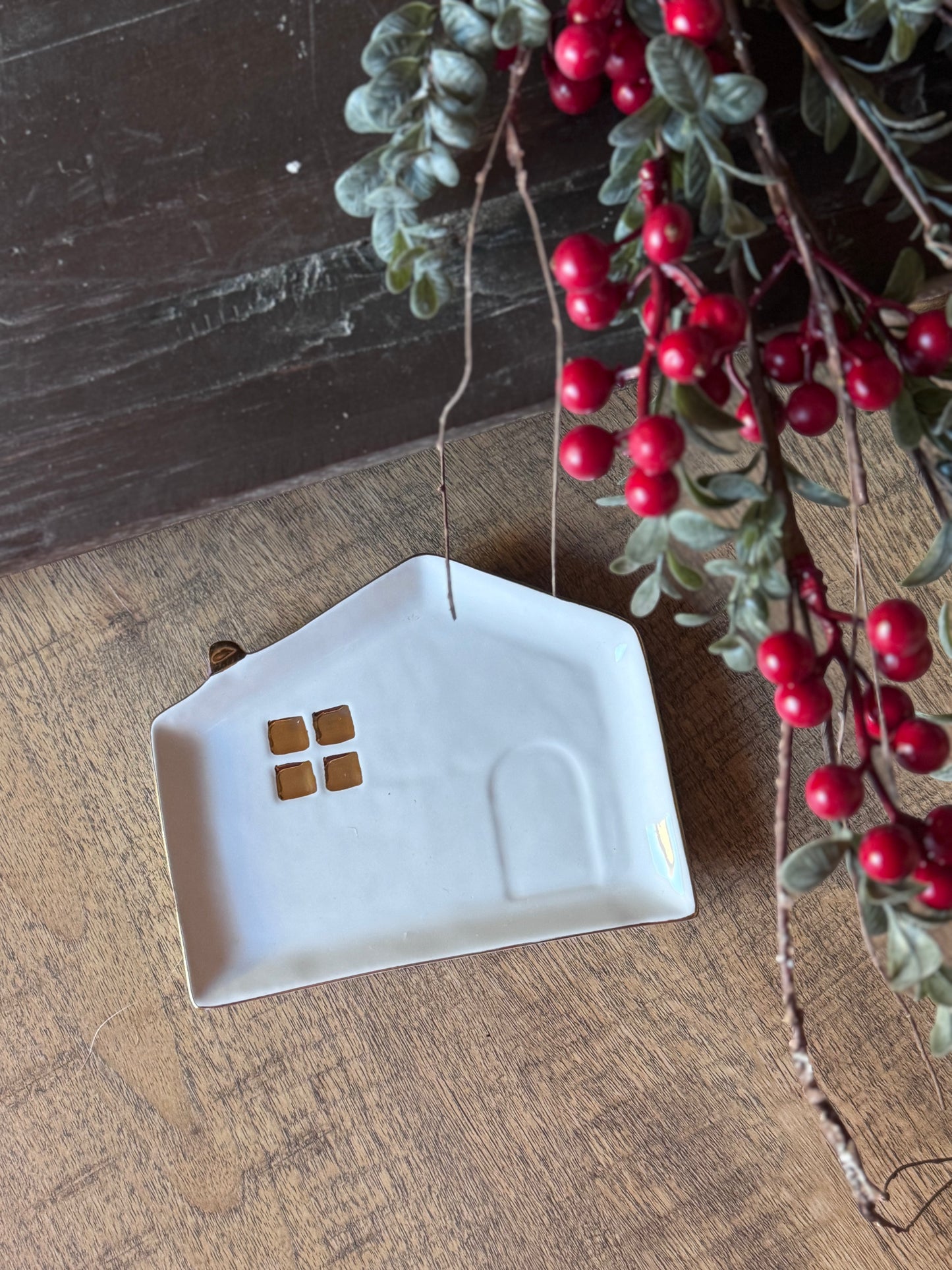 Electroplated White Ceramic House Tray