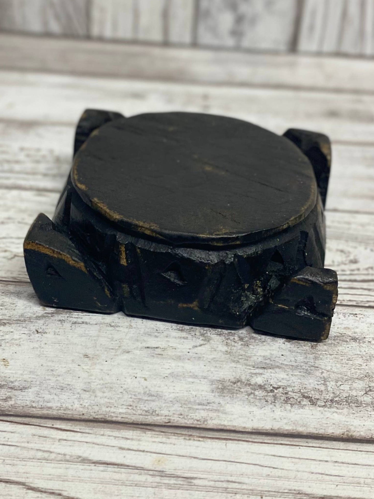 Mini Wooden Carved Riser - Terra Cottage