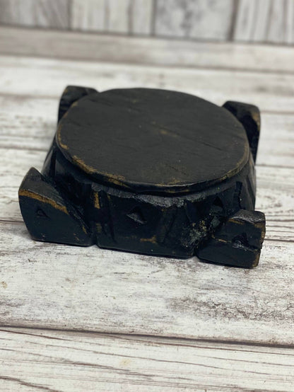 Mini Wooden Carved Riser - Terra Cottage