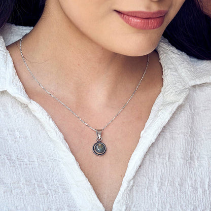 Handcrafted Semiprecious Necklace - Labradorite