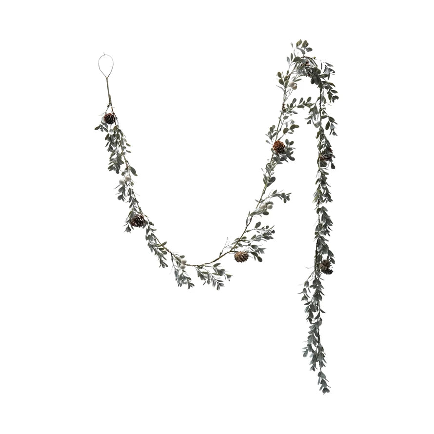 Pinecone & Boxwood Garland