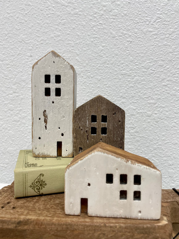 Rustic Mini Houses