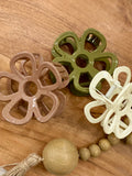 Large Open Daisy Claw Clips