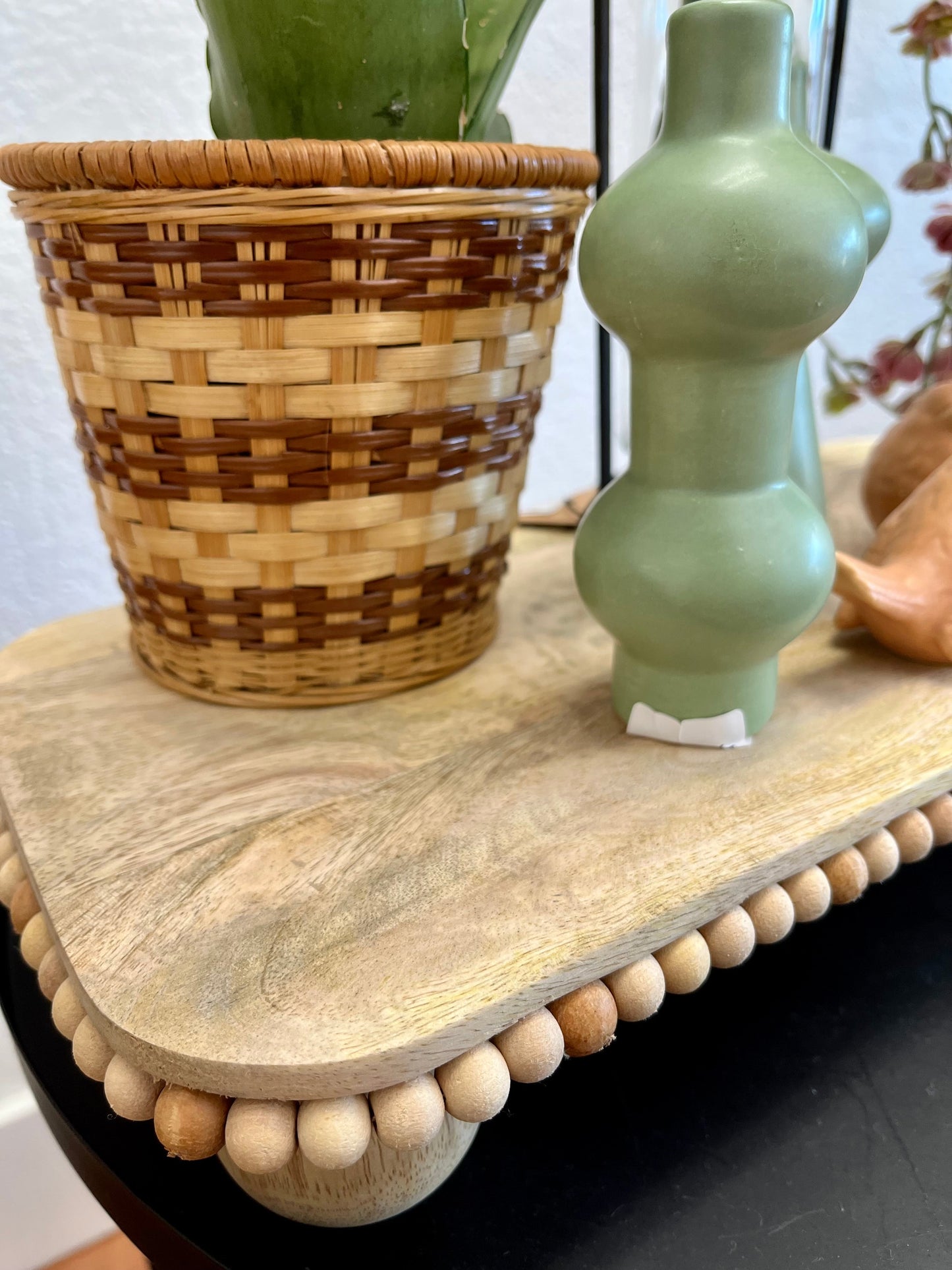 Beaded Mango Wood Pedestal Stand